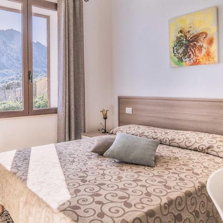 B&B Da Nicoletta Сан Панталео Екстериор снимка