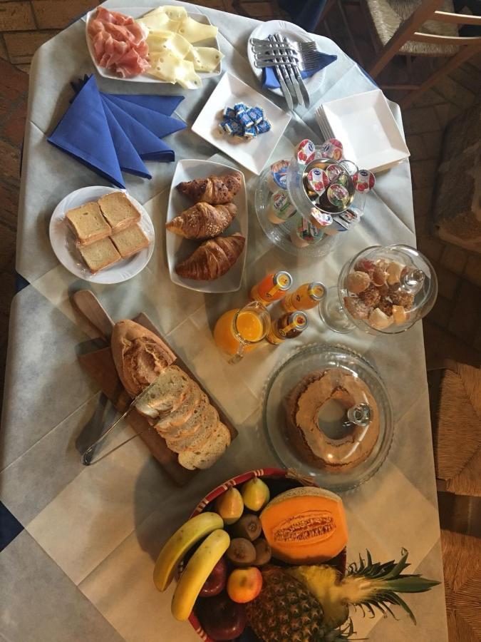 B&B Da Nicoletta Сан Панталео Екстериор снимка