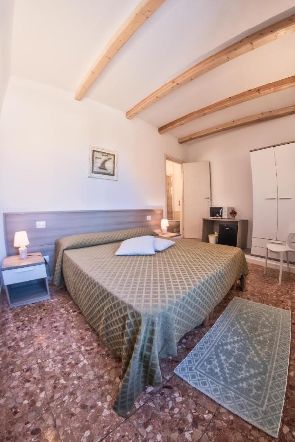 B&B Da Nicoletta Сан Панталео Екстериор снимка