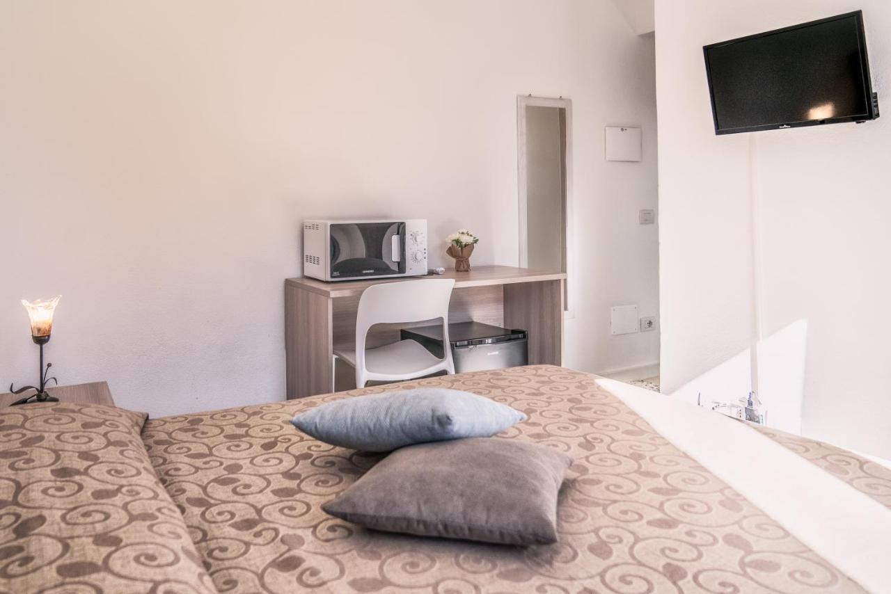 B&B Da Nicoletta Сан Панталео Екстериор снимка